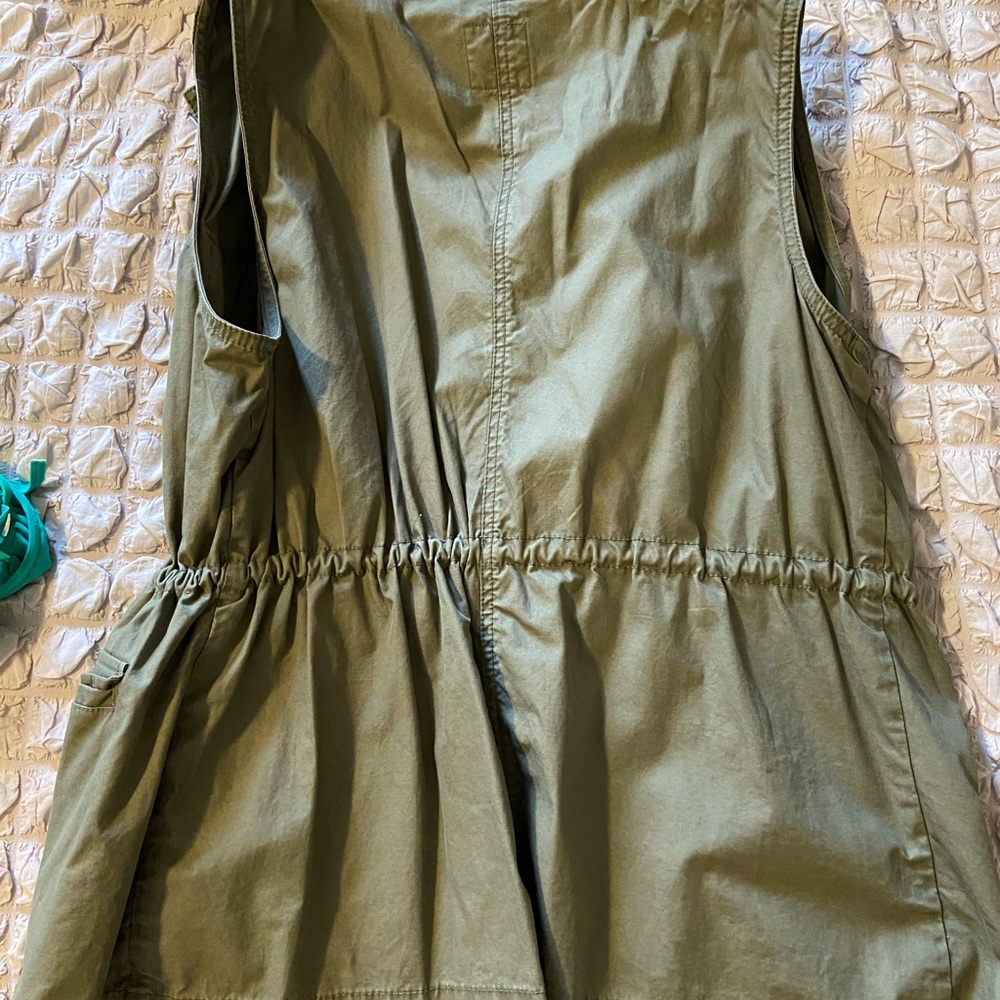 Women’s utility vest